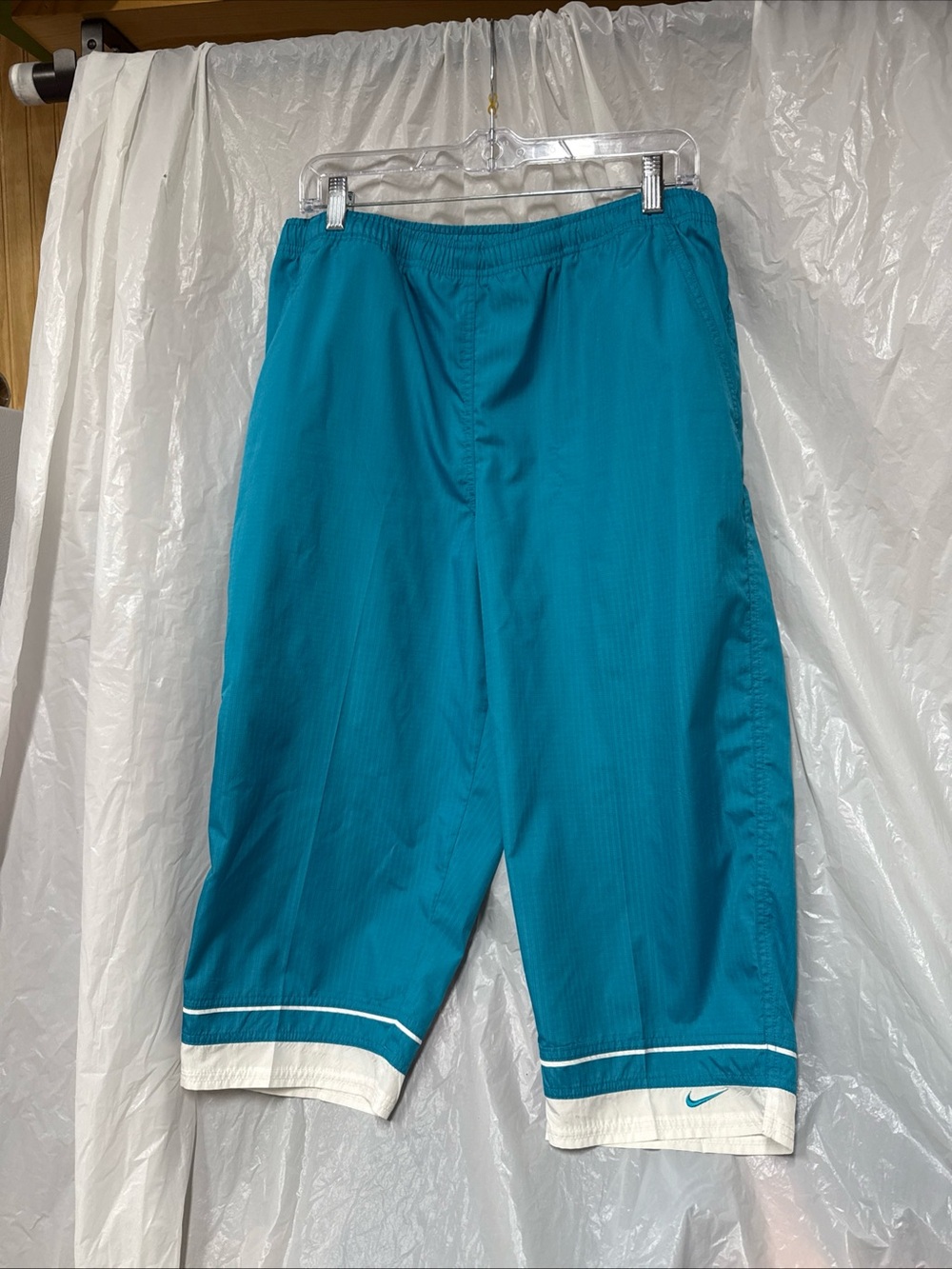 Women’s Athletic Capris in Teal with White Trim  size Large 12/14